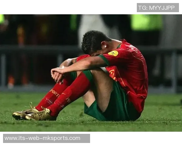 C罗在欧洲杯期间遭遇的伤病情况及其对比赛的影响分析